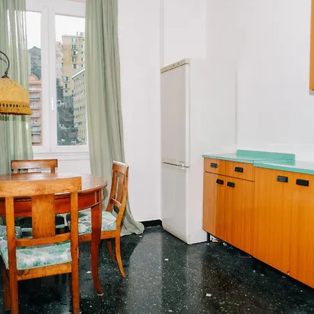 Stylish House In The Heart Of Апартаменты